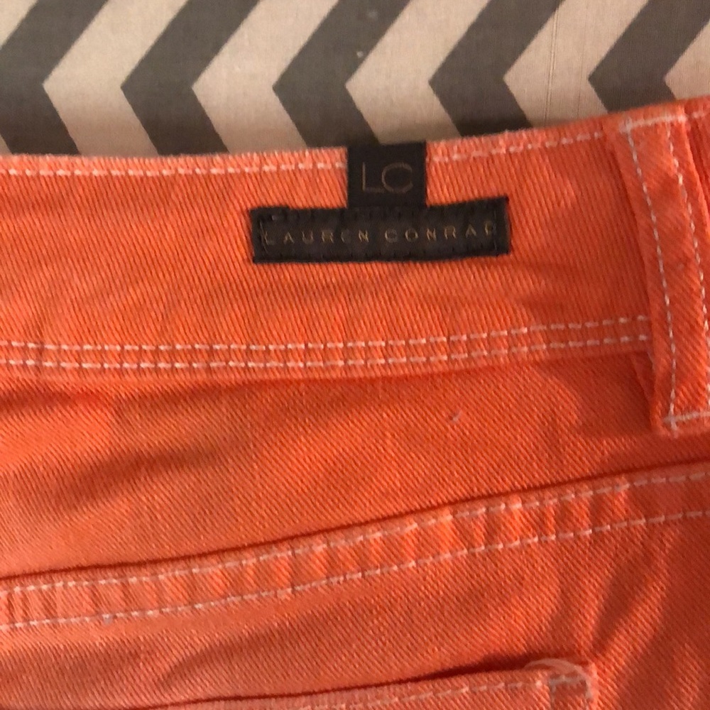 Shorts - Picture 3 of 5